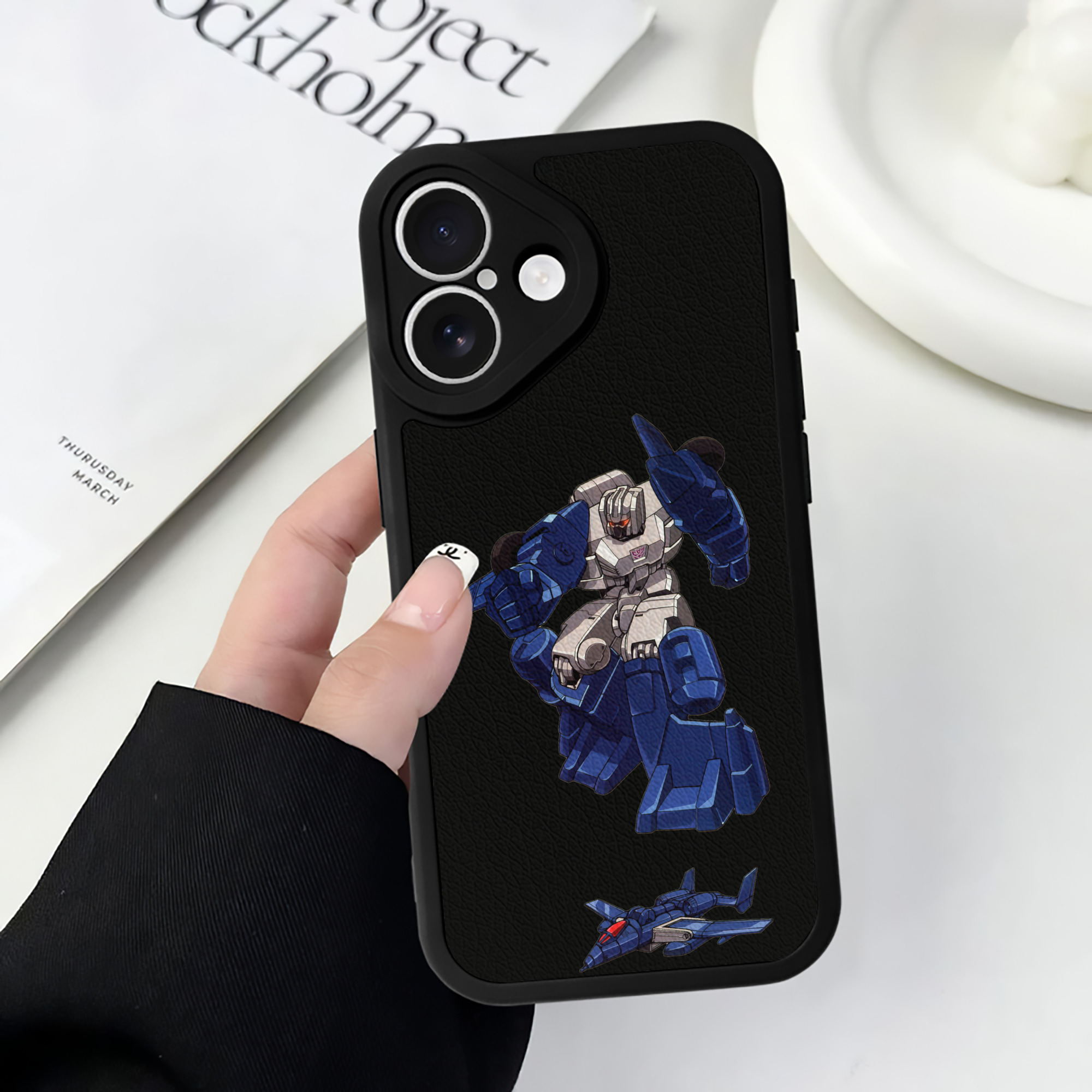 （画像用）  【iPhone 16シリーズ対応】シリコンスマホケース（レザー調） 材質：シリコン